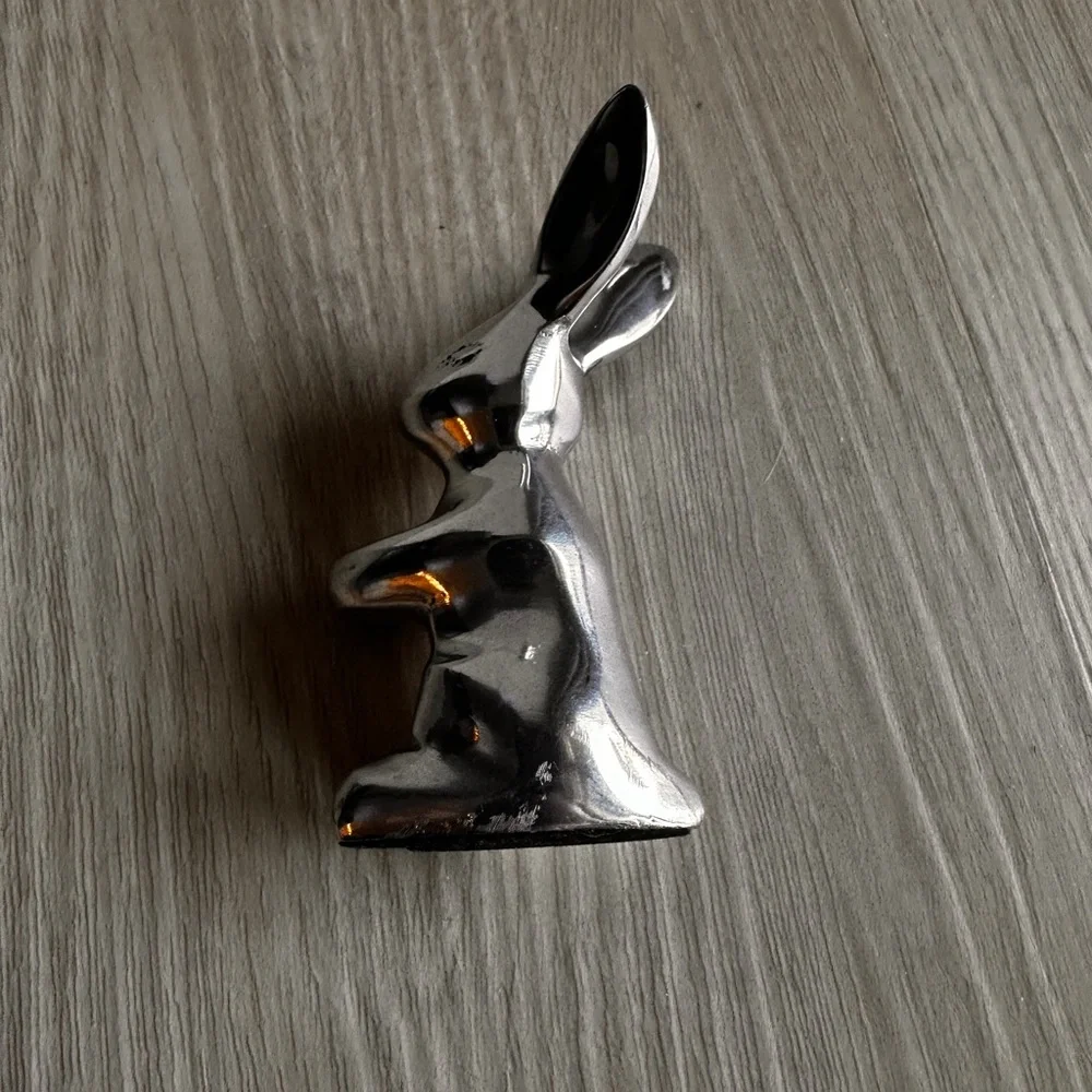 RARE! Crate&Barrel Silver Bunny Napkin Rings and Place Card Holder EASTER 🐣🌸🐇